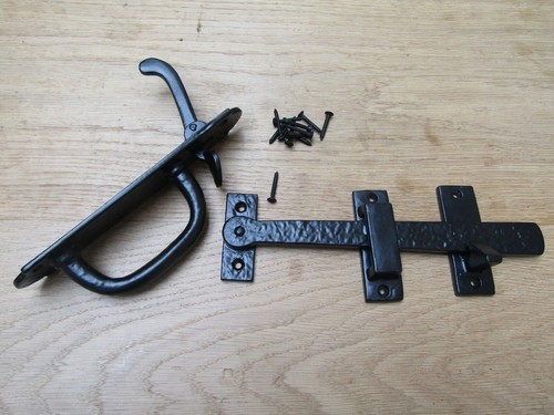 Rustic iron suffolk - , latch