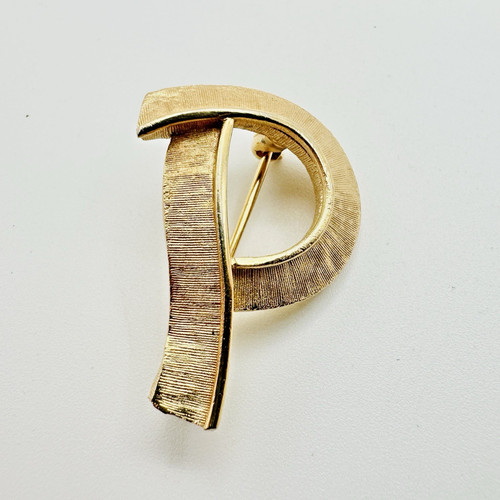 Vintage crown trifari - vintage,