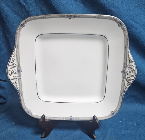 Wedgwood amherst twin handled - twin,