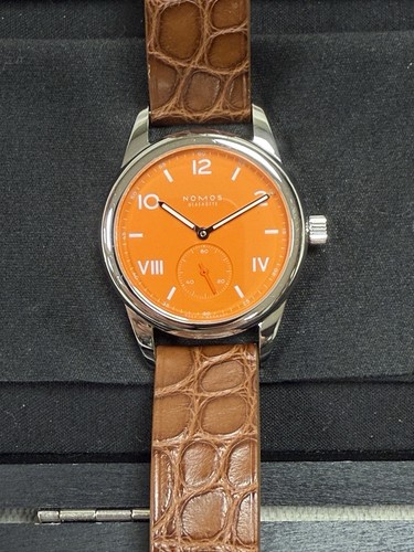 Nomos glashutte club campus - nomos,