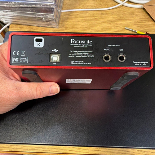 Focusrite scarlett 2i2 usb - scarlett,