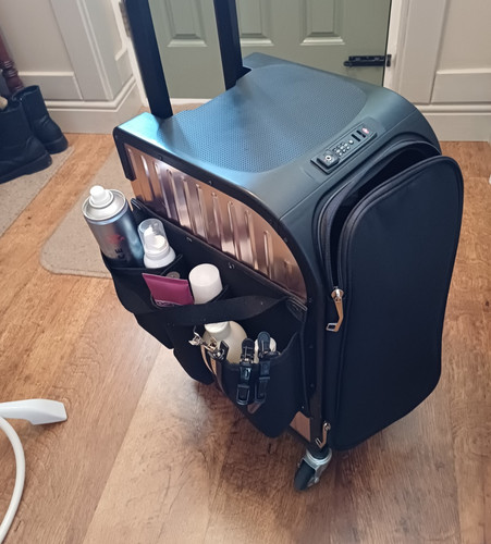 Wheeled make or - wheeled, make-up