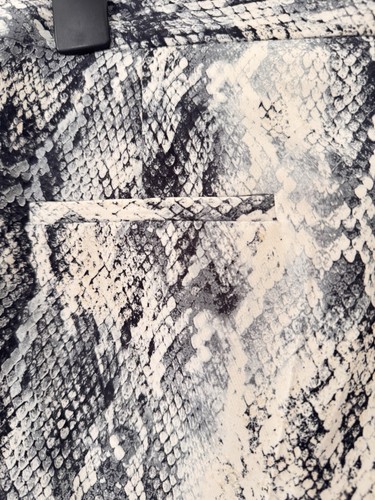Zara size snakeskin - l, pattern