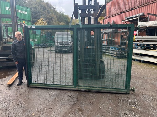 Site gate yard - yard, gates
