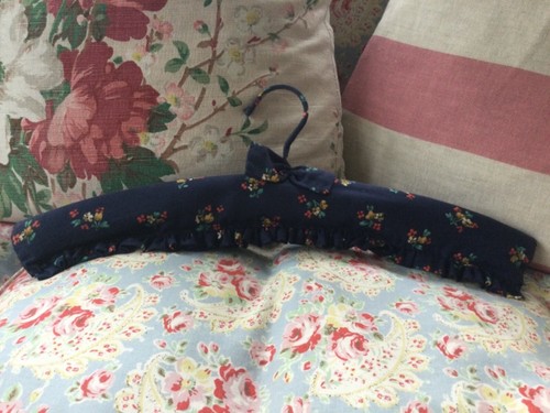 Vintage padded fabric floral - padded,