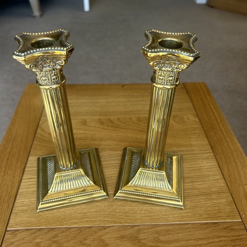 Antique corinthian column - corinthian,