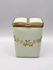 VINTAGE 1950's PRINCESS