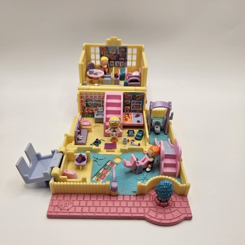 Vintage polly pocket nursery - polly,