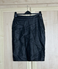 Paraphrase Women's Black