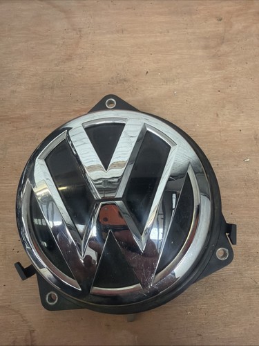 Badge with white tap on - white,