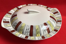 BROADHURST KATHIE WINKLE ~  SAFARI  ~ COVERED VEGETABLE / SERVING DISH MCM