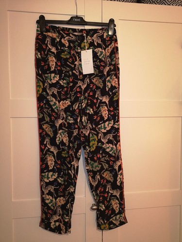 Bnwt zara zebra floral - bnwt, quirky