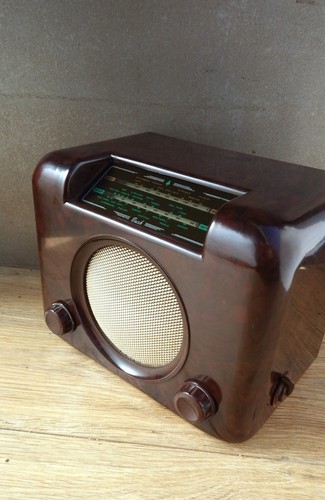 Bush bakelite valve radio dac - bakelite,