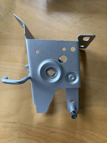 Triumph tr6 bonnet catch - triumph,