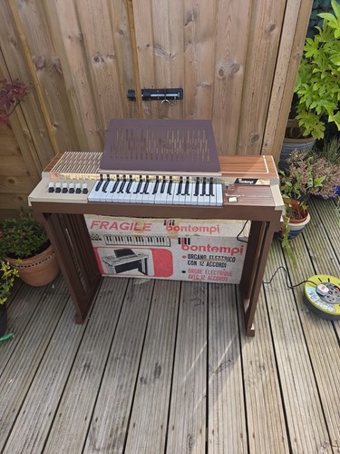 Vintage bontempi reed organ - bontempi,