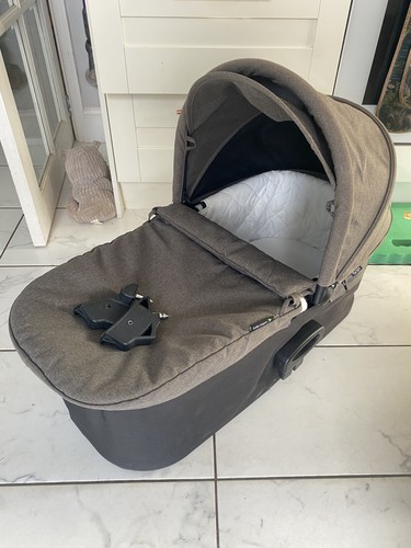 Baby jogger carrycot bassinet - baby,