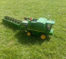 Bruder John Deere T670i