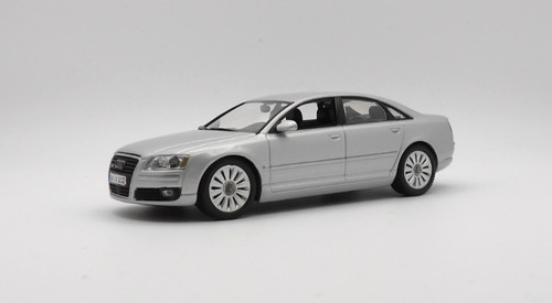 Minichamps audi silver - a8,