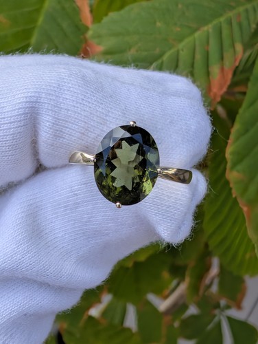 9ct yellow gold moldavite - 9ct, ring