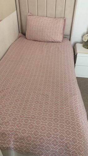 Pink geometric bedding duvet - geometric,