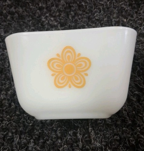 Vintage pyrex butterfly gold - vintage,