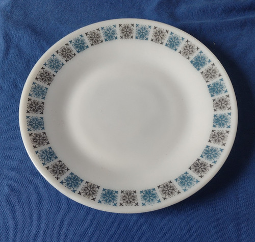 Pyrex chelsea vintage salad - pyrex,