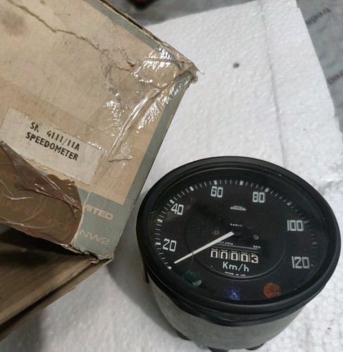Genuine land rover - land,