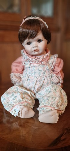 The hamilton collection sara - hamilton,