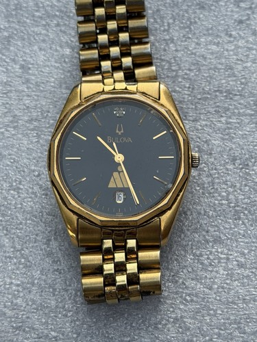 Bulova quartz analog - bulova,