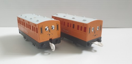 Tomy annie clarabel thomas - &,