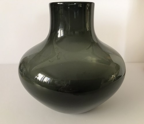 Whitefriars soda glass vase - glass,