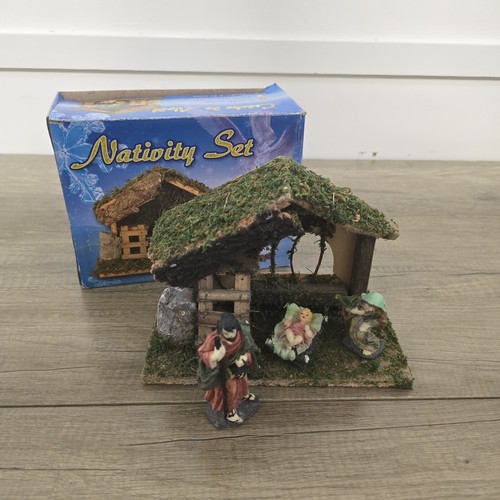 Small vintage nativity set - vintage,