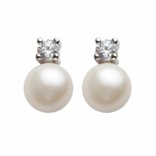 Pearl & Faux Diamond Stud