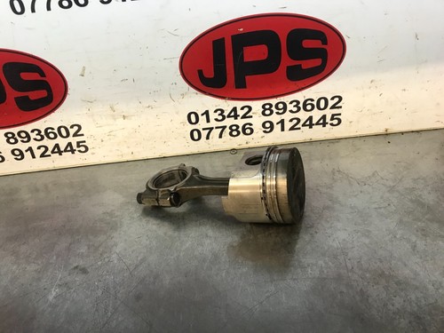 Piston with con rod kn781 - with,