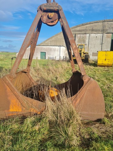 Clamshell crane bucket - clamshell,