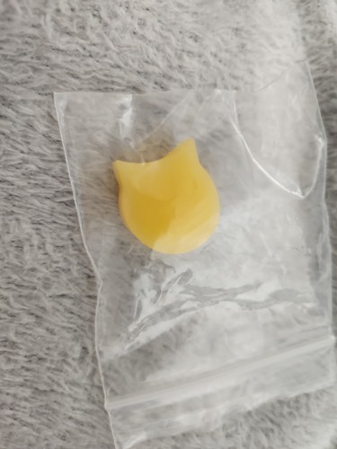 Quirky yellow clarinet thumb - quirky,