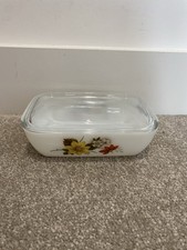 Vintage Retro Pyrex Autumn
