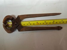 Vintage Nail Puller Pliers Carpenters Tool