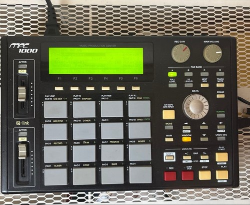 Akai professional mpc1000bk - akai,