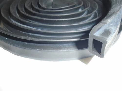 Triumph stag hood stowage - triumph,