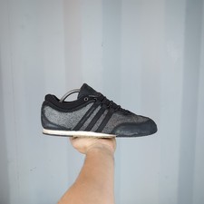 UK 8 - Y3 Yohji Yamamoto