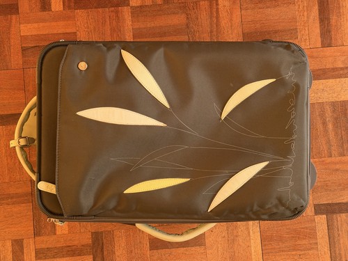 Small radley suitcase olive - suitcase,