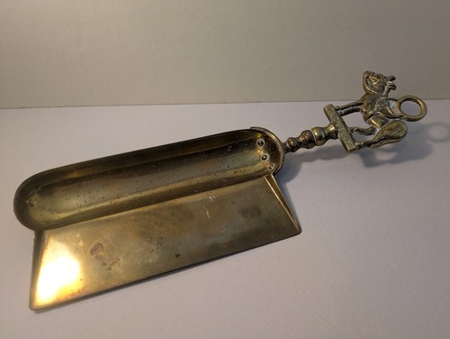 Antique brass crumb - brass,