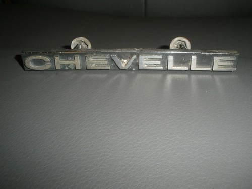 Chevelle metal car emblem - chevelle,