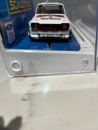 Scalextric c4421 ford escort - c4421,