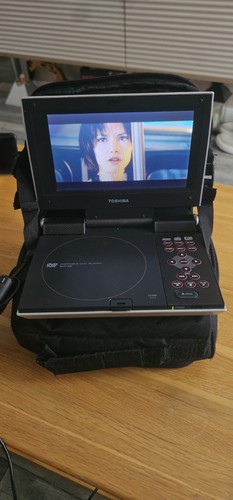 Toshiba p1400 portable - sd-p1400,