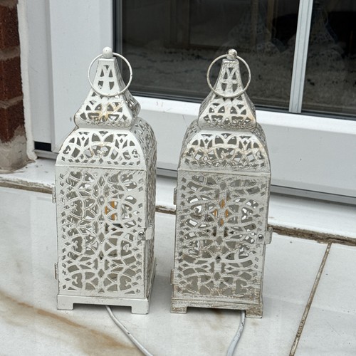 Moroccan style small metal