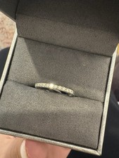 Elegant 9K White Gold Diamond Trilogy Ring – Size 8 – RRP £400