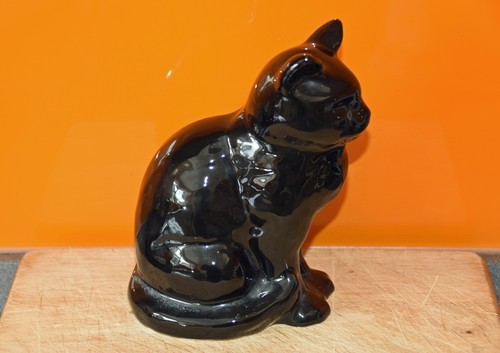 Sylvac black glossy cat 5 - glossy,