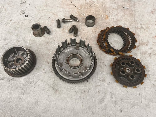 Suzuki gsxr 400 gk76a clutch - suzuki,